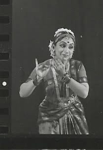 Photographs of Sangeetha Sridhar performing Bharatanrityam.